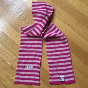 NWOT Roxy wool scarf